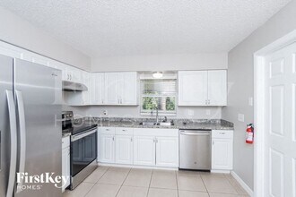 738 Empress St SE in Palm Bay, FL - Building Photo - Building Photo