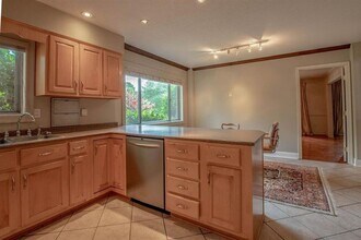 5646 Glade View Dr in Memphis, TN - Building Photo - Building Photo