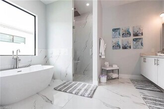 656 108th Ave N in Naples, FL - Building Photo - Building Photo