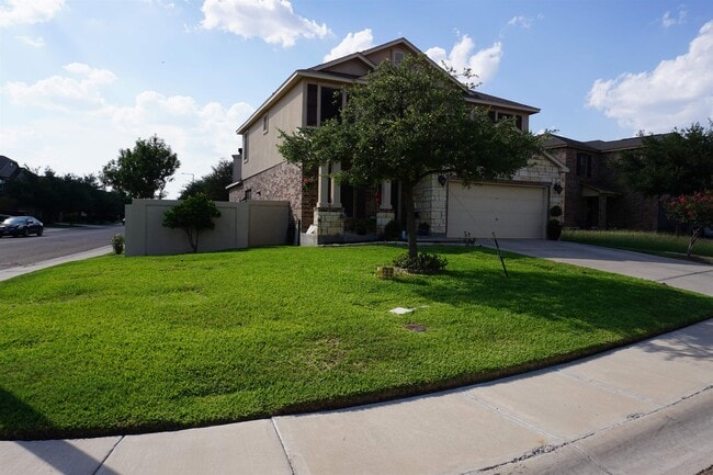336 Sabal Loop in Laredo, TX - Building Photo - Building Photo