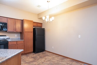 Healing Stone Court Apartments in Normal, IL - Building Photo - Interior Photo