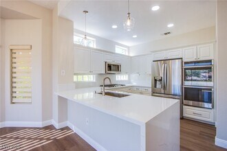 2660 Crown Ridge Dr in Las Vegas, NV - Building Photo - Building Photo