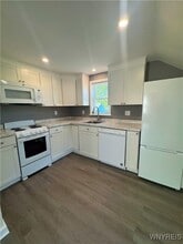 156 Hoover Ave in Kenmore, NY - Building Photo - Building Photo