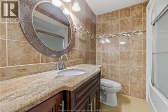707 Sarah Ct in Windsor, ON - Building Photo - Building Photo