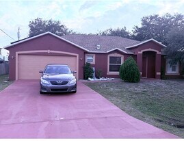 1886 SE Gifford St in Port St. Lucie, FL - Building Photo