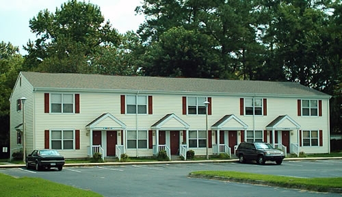 Pine Street Apartments in Onancock, VA - Building Photo