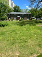 1386 Church St, Unit C in Decatur, GA - Foto de edificio - Building Photo