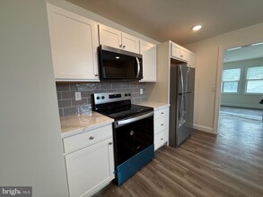 196 N Broadway in Pennsville, NJ - Building Photo - Building Photo