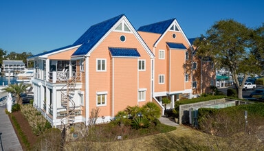 Wrightsville Marian Pier Houses in Wrightsville Beach, NC - Building Photo - Primary Photo