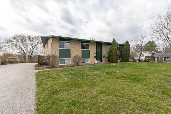 property at 2806 Leeway Dr