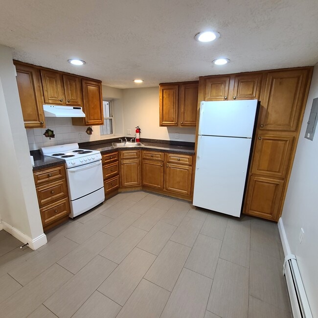 242 46th St, Unit Ground Floor in Union City, NJ - Building Photo - Building Photo