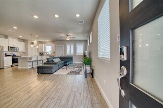 3830 Singing Coast Path in Houston, TX - Building Photo - Building Photo