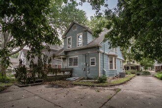 4116 Terrace St in Kansas City, MO - Building Photo - Building Photo