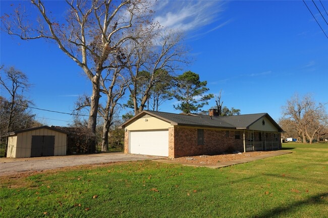 113 Old Angleton Rd in Lake Jackson, TX - Building Photo - Building Photo
