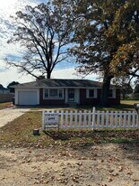 2915 Planters Dr in Jonesboro, AR - Building Photo