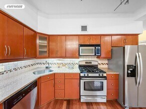 560 7th Ave in Brooklyn, NY - Building Photo - Building Photo