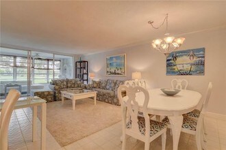 2651 S Course Dr-Unit -2A0 in Pompano Beach, FL - Building Photo - Building Photo