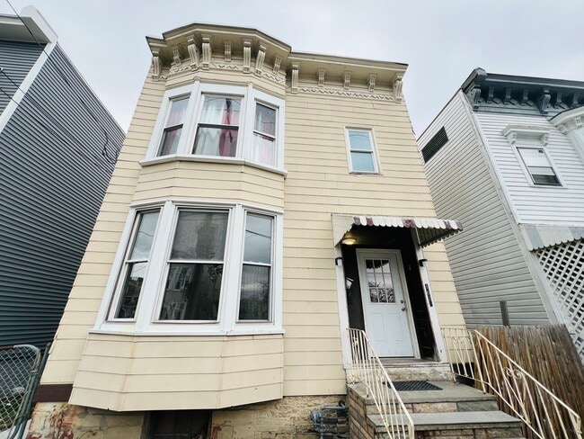 1625 6th Ave, Unit #1