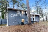 517 Village Ln photo'