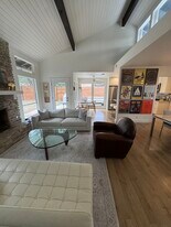 3808 Oak Creek Dr in Austin, TX - Building Photo