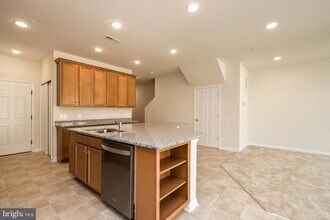 9 Nicklaus Dr in Downingtown, PA - Building Photo - Building Photo