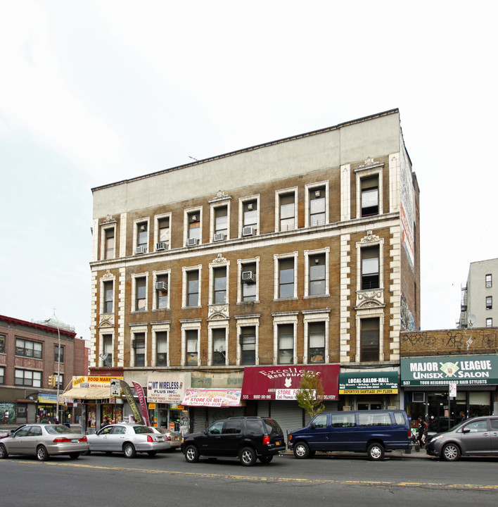 531-535 E Tremont Ave in Bronx, NY - Building Photo