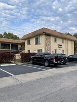 421 NE 1st St in Hallandale Beach, FL - Building Photo