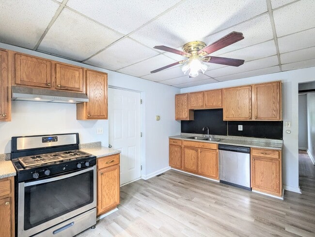 5139 Carnegie St in Pittsburgh, PA - Building Photo - Building Photo