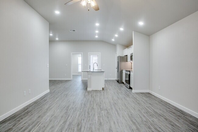 10518 Abbeville Ave in Lubbock, TX - Building Photo - Building Photo