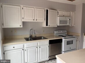 2718 Hunters Gate Terrace in Silver Spring, MD - Building Photo - Building Photo