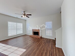 2026 Oakbluff Way SW in Austell, GA - Building Photo - Building Photo