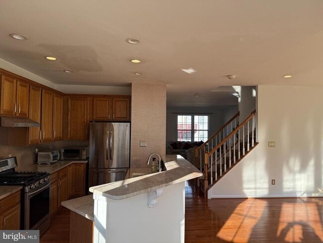 13395 Sir Ramsay Way in Herndon, VA - Building Photo - Building Photo