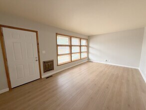 2106 NW Sullivan Rd in Huntsville, AL - Building Photo - Building Photo