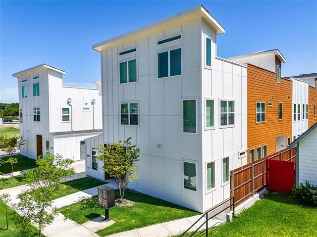 property at 2509 Benbrook Blvd