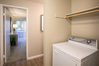 Sedona Apartments in San Jose, CA - Building Photo - Building Photo