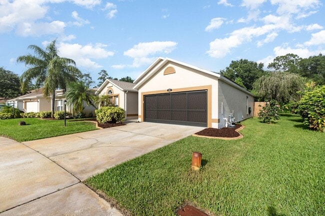 1736 Vista Lake Cir in Melbourne, FL - Building Photo - Building Photo