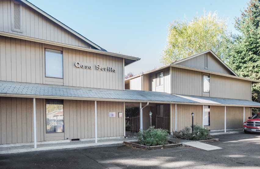 Casa Seville in Salem, OR - Building Photo