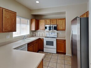 8852 W Hess St in Tolleson, AZ - Building Photo - Building Photo
