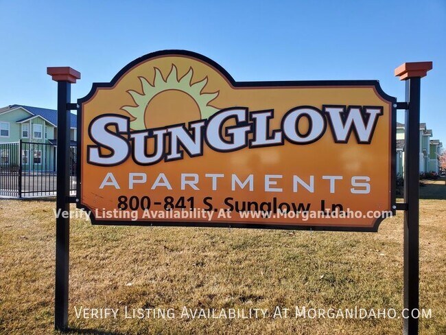 841 S Sunglow Ln-Unit -102 in Nampa, ID - Foto de edificio - Building Photo