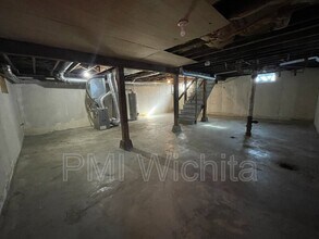 2322 S Broadview St in Wichita, KS - Building Photo - Building Photo