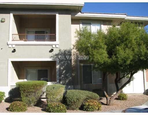 property at 905 Domnus Ln