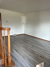 1001-1007 Brookwood Dr in Neenah, WI - Building Photo - Building Photo