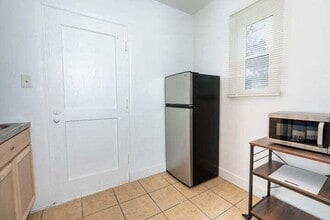 545 Cedar St SE in Albuquerque, NM - Building Photo - Building Photo