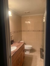 413 Swallow Dr in Miami Springs, FL - Foto de edificio - Building Photo