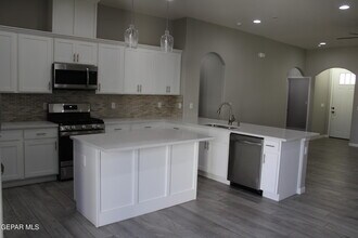 754 Flexford St in El Paso, TX - Building Photo - Building Photo