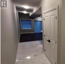 307 Chapel Hill Dr in Kitchener, ON - Building Photo - Building Photo