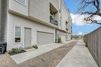 843 W 23rd St in Houston, TX - Building Photo - Building Photo