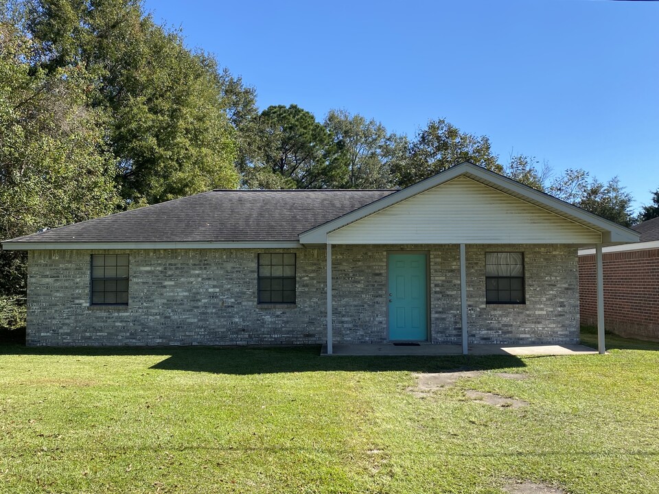 6040 Natalie Lane, Unit 6040 Natalie Ln in Vidor, TX - Building Photo