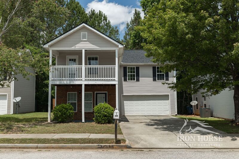 204 Milford Dr in Athens, GA - Building Photo