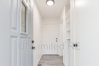 4555 S Lake Mary Rd in Flagstaff, AZ - Foto de edificio - Building Photo